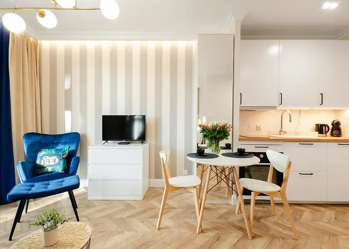 Sky Home- Blue Apartament -Manufaktura, Bezplatny Parking, Klima, Dostep Na Kod